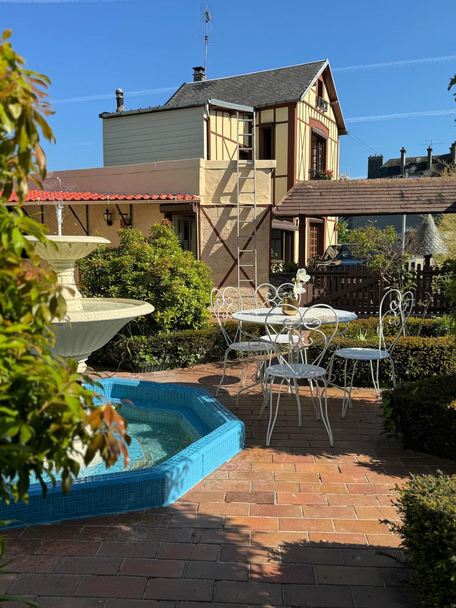 Maison Colombage Normande 弗莱尔 外观 照片